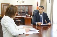 Գեղարքունիքի մարզպետ Կարեն Սարգսյանը Մարտունու համայնքապետարանում կատարեց քաղաքացիների ընդունելություն Գեղարքունիքի մարզպետ Կարեն Սարգսյանը Մարտունու համայնքապետարանում կատարեց քաղաքացիների ընդունելություն