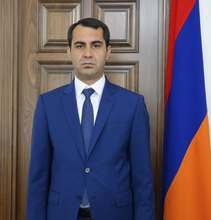 ԳԵՂԱՐՔՈՒՆԻՔԻ ՄԱՐԶՊԵՏ ԿԱՐԵՆ ՍԱՐԳՍՅԱՆԻ ՇՆՈՐՀԱՎՈՐԱՆՔԸ ՀԱՆՐԱՊԵՏՈՒԹՅԱՆ ՏՈՆԻ ԿԱՊԱԿՑՈՒԹՅԱՄԲ ԳԵՂԱՐՔՈՒՆԻՔԻ ՄԱՐԶՊԵՏ ԿԱՐԵՆ ՍԱՐԳՍՅԱՆԻ ՇՆՈՐՀԱՎՈՐԱՆՔԸ ՀԱՆՐԱՊԵՏՈՒԹՅԱՆ ՏՈՆԻ ԿԱՊԱԿՑՈՒԹՅԱՄԲ