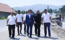 Ճամբարակի մուտքի հենապատի վերականգնումն ընթացքի մեջ է Ճամբարակի մուտքի հենապատի վերականգնումն ընթացքի մեջ է