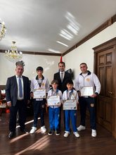 Գեղարքունիքի մարզպետ Կարեն Սարգսյանը խրախուսեց մարզից  Քիքբոքսինգի աշխարհի առաջնության մրցանակակիրներին 