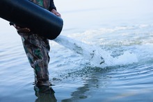 Սևանա լիճը համալրվեց 437․000 «Գեղարքունի» ենթատեսակի իշխանի մանրաձկներով Սևանա լիճը համալրվեց 437․000 «Գեղարքունի» ենթատեսակի իշխանի մանրաձկներով