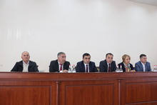 Գեղարքունիքի մարզպետի աշխատակազմում տեղի ունեցած հանդիպմանը քննարկվեցին օրակարգային մի շարք հարցեր