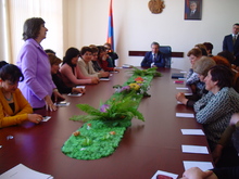 Գեղարքունիքի մարզպետ Ռաֆիկ Գրիգորյանը հանդիպեց մարզպետարանի աշխատակազմի կանանց և շնորհավորեց նրանց` մայրության և գեղեցկության տոնի առթիվ Գեղարքունիքի մարզպետ Ռաֆիկ Գրիգորյանը հանդիպեց մարզպետարանի աշխատակազմի կանանց և շնորհավորեց նրանց` մայրության և գեղեցկության տոնի առթիվ